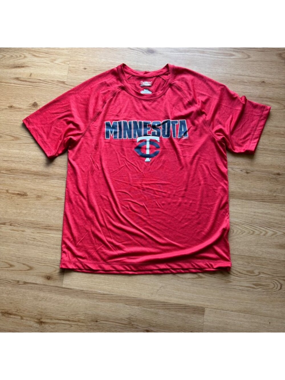 Minnesota Twins Red Dry Fit T-Shirt Size Large MLB Licensed